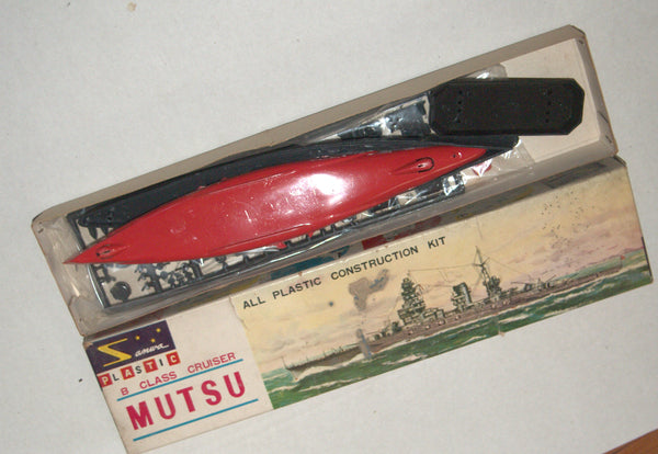 SANWA B Class Cruiser Battleship Mutsu Vintage Plastic Kit Toy Japan 1960's