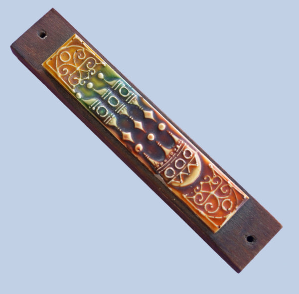 Judaica Vintage Wood Mezuzah Case w Ethnic Ceramic Plaque 9 cm Israel 1970's