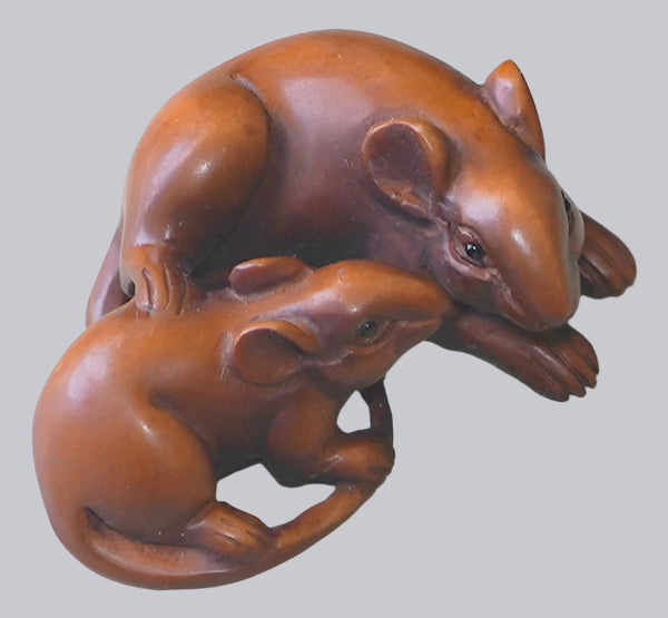 Netsuke Hand Carved Wood Figurine Mouse with Baby Japan Signed