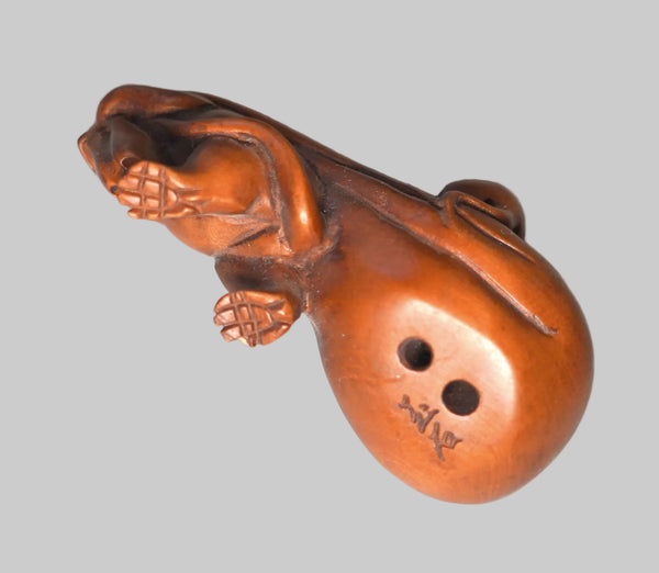 Netsuke Hand Carved Wood Figurine Mouse with Baby on Bag Japan Signed