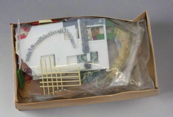 Vintage Miniature Villa Building Kit Plastic Model 1960's Hong Kong