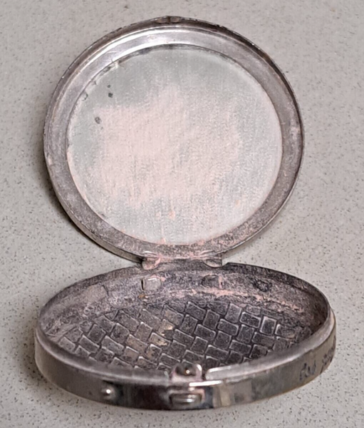 Vintage les parfums d'orsay Round Face Powder Vanity Compact Metal Case Box