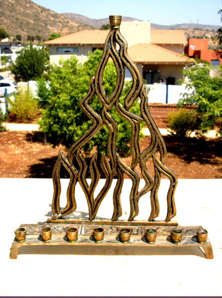 Judaica Menorah Hanukkah Vintage Israel Flame Nes Gadol Copper Signed Hakuli KL